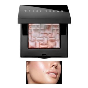 Bobbi Brown • Highlighting Powder • “Pink Glow”
